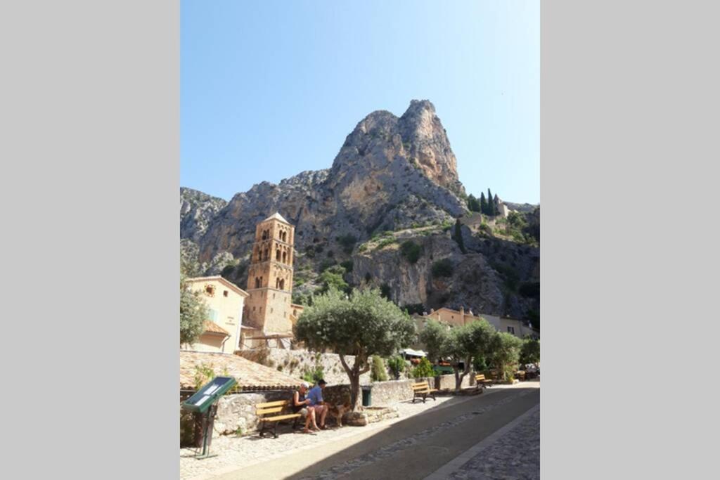 Lou Paradiu Du Verdon Алман ан Прованс Екстериор снимка